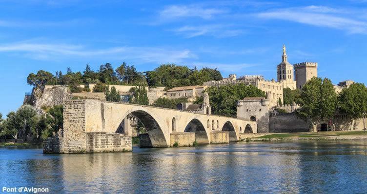 Insolite Studio -La Tour Des Templiers- Montfrin Dış mekan fotoğraf